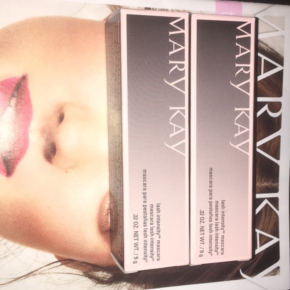 Mary Kay Lash Intensity Mascara - Picture 1 of 2